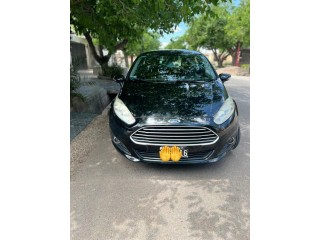 Vendo Ford fiesta SE Kinect impecable