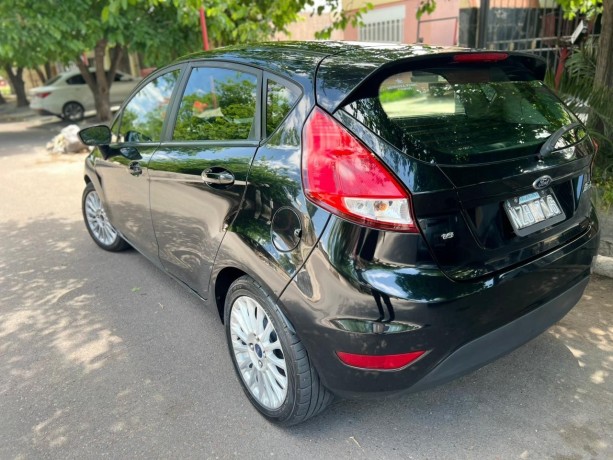 vendo-ford-fiesta-se-kinect-impecable-big-3