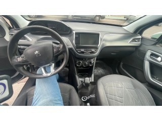 peugeot-208-allure-touch-16-big-5