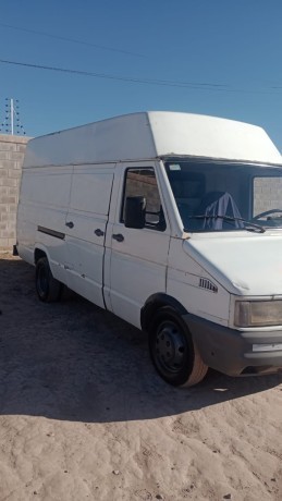 iveco-daily-4910-furgon-big-4