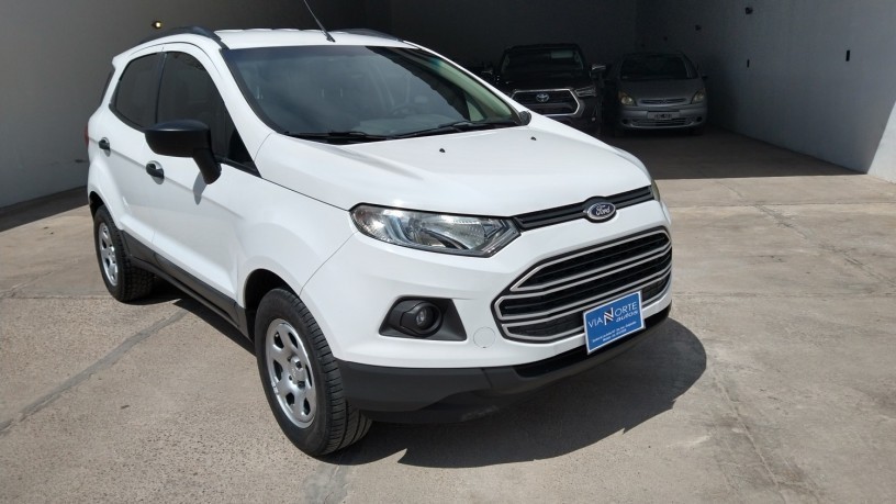 ford-ecosport-16-se-2014-big-0