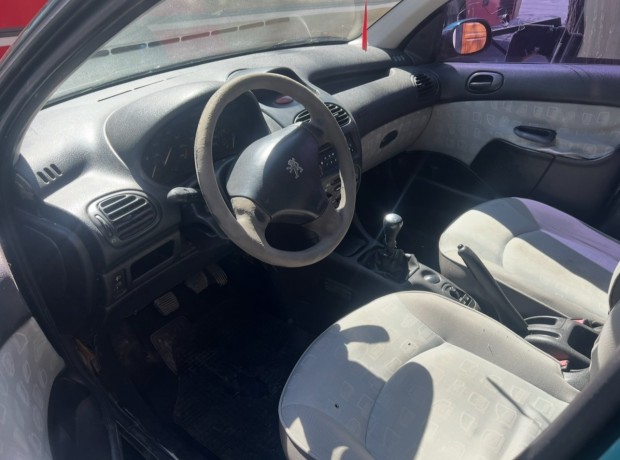 vendo-peugeot-206-xr-premium-16-5-puertas-ano-2005-big-1