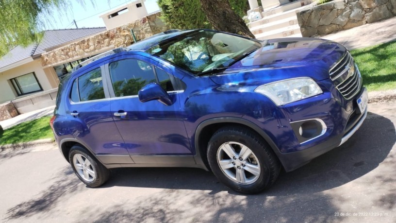 chevrolet-tracker-ltz-18-4x2-modelo-2016-nafta-big-0