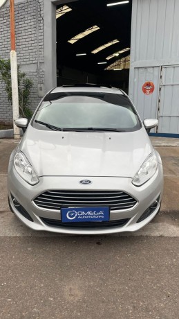 ford-fiesta-kinetic-16-5p-se-plus-big-0