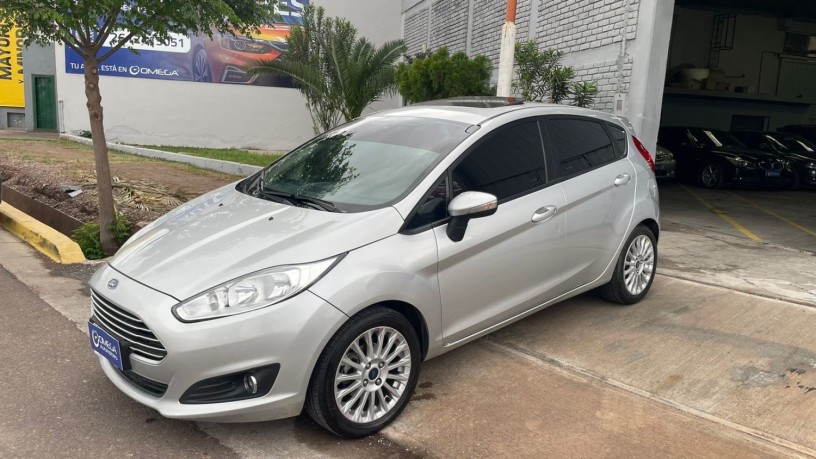 ford-fiesta-kinetic-16-5p-se-plus-big-1