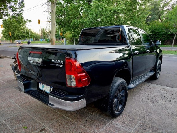 vendo-toyota-hilux-28-dc-4x2-tdi-srv-177cv-big-4