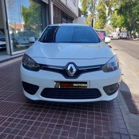 renault-fluence-16-big-4