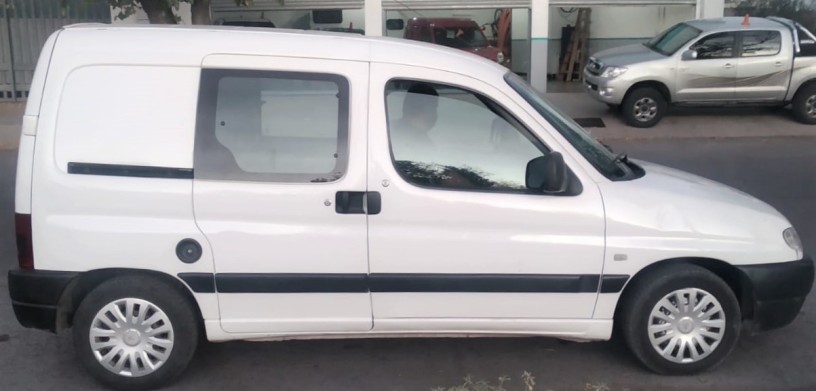 citroen-berlingo-furgon-asientos-homologafos-big-2