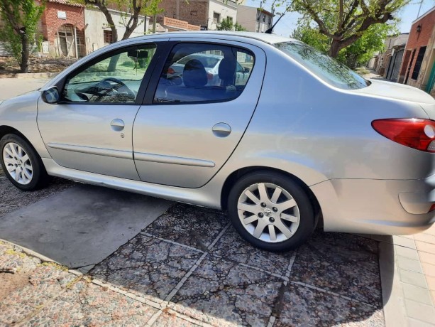 peugeot-207-big-1