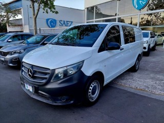 VENDO MERCEDES BENZ VITO 111 CDI FURGON MIXTO AA