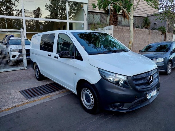 vendo-mercedes-benz-vito-111-cdi-furgon-mixto-aa-big-2