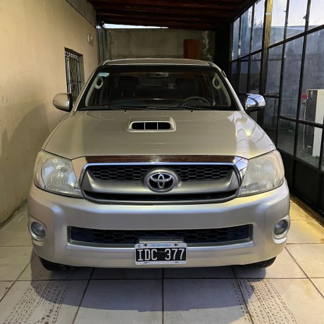 toyota-hilux-srv-cuero-2009-big-1