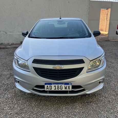 chevrolet-prisma-joy-2018-big-1