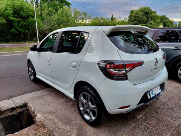 vendo-renault-sandero-ii-16-gt-line-16v-big-3