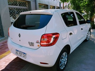 VENDO RENAULT SANDERO