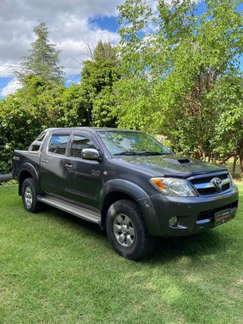 toyota-hilux-srv-4x4-doble-cabina-2008-big-3