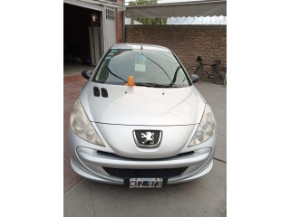 PEUGEOT 207 2013