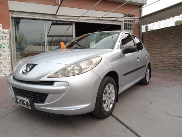 peugeot-207-2013-big-5