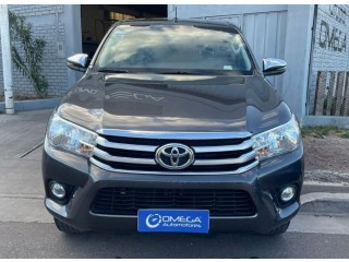 TOYOTA HILUX 4X2 D/C SRV 2.8 TDI 6 A/T