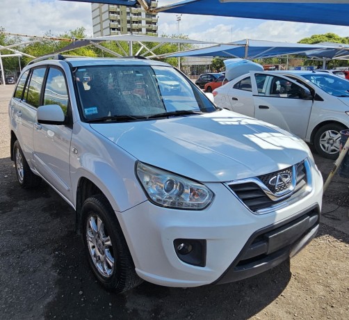 chery-tiggo-20-4x2-big-0