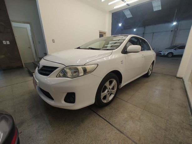 toyota-corolla-18-xei-l11-big-5