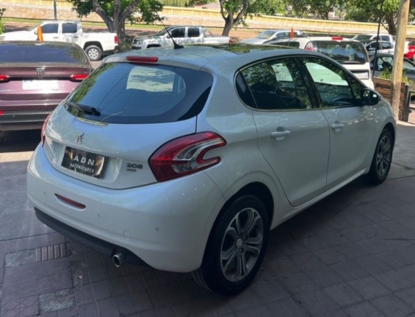 peugeot-208-big-3