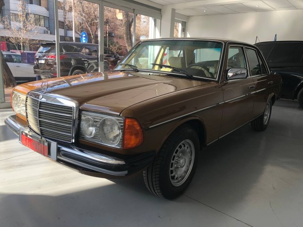 mercedes-benz-230-big-0