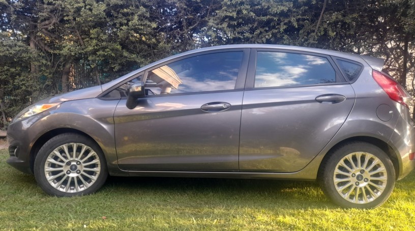 ford-fiesta-kinetic-2014-16-se-plus-en-mendoza-unico-dueno-big-0