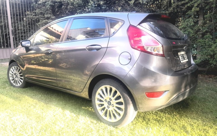 ford-fiesta-kinetic-2014-16-se-plus-en-mendoza-unico-dueno-big-3