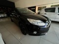 ford-focus-titanium-small-1