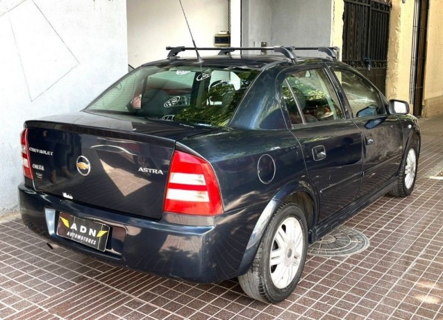 chevrolet-astra-big-3