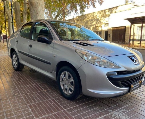 peugeot-207-big-1