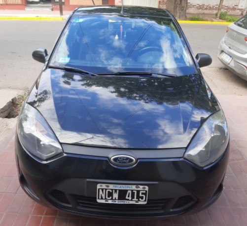 ford-fiesta-ambiente-plus-big-0