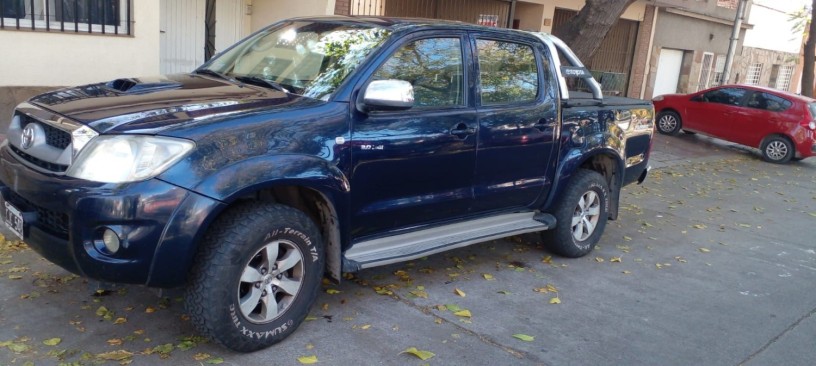 vendo-hilux-2010-big-2