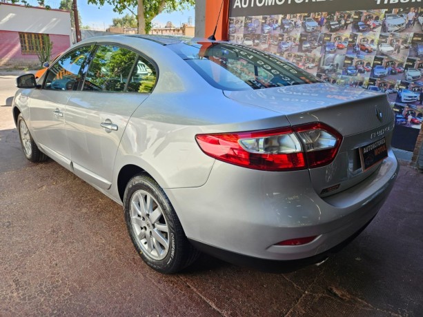 renault-fluence-luxe-20-2013-big-2