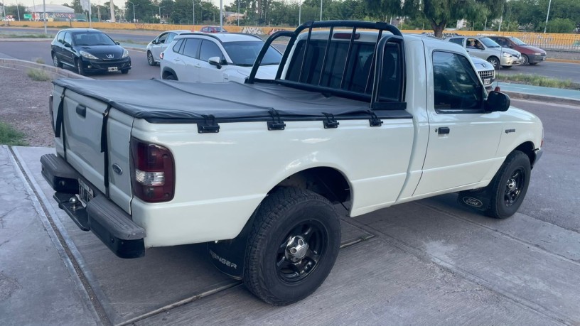 ford-ranger-xl-4x2-28l-cs-big-3