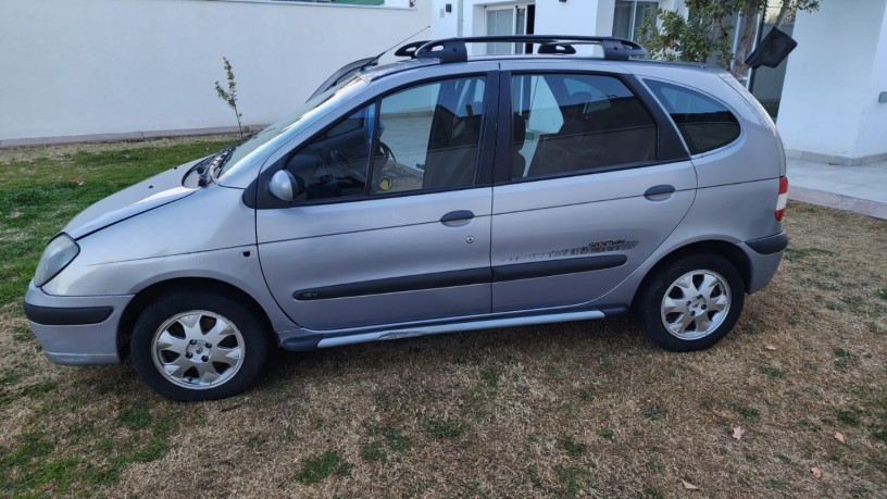 vendo-renault-scenic-2008-sportway-gnc-big-0