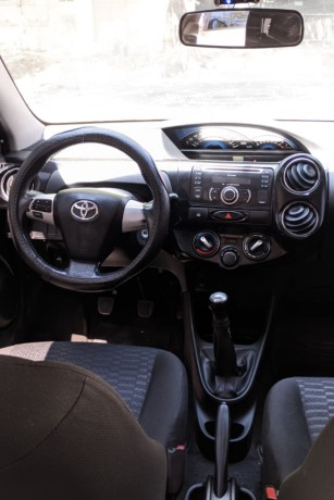 toyota-etios-15-xls-2014-nafta-big-3