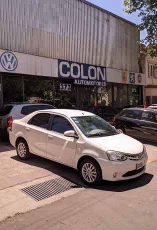 toyota-etios-15-xls-2014-nafta-big-7