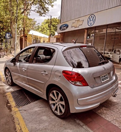 peugeot-207-16-gti-156cv-2011-nafta-big-8