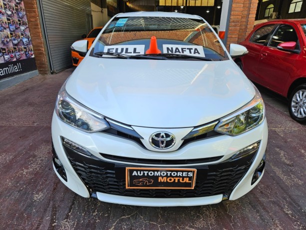 toyota-yaris-xls-15-cvt-2021-big-1