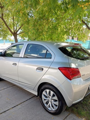 chevrolet-onix-lt-ano-2018-117-km-unica-mano-big-1