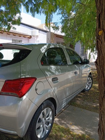 chevrolet-onix-lt-ano-2018-117-km-unica-mano-big-3