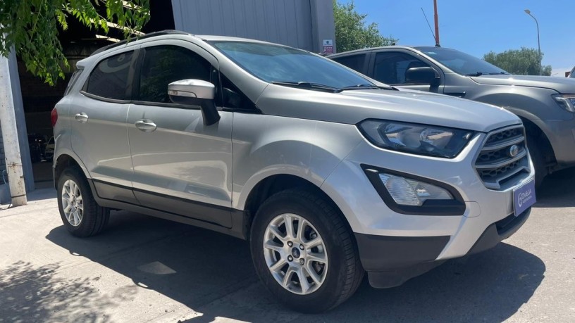 ford-ecosport-se-15l-mt-n-big-3