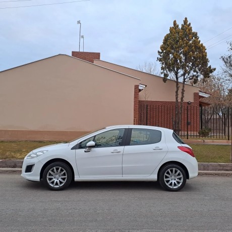 peugeot-308-active-16n-115cv-2013-big-4