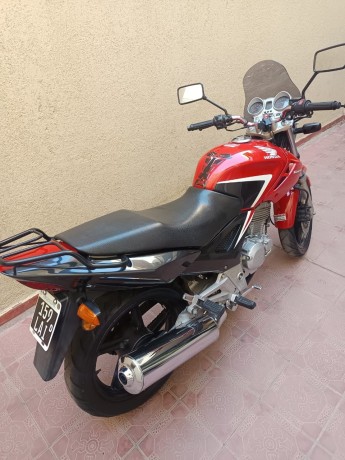 honda-twister-2015-big-4