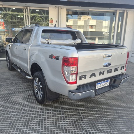 ford-ranger-2023-unica-big-9