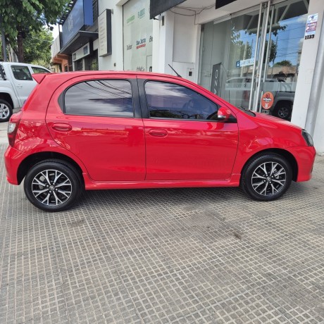 hermoso-etios-big-9