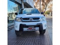 toyota-hilux-sr-small-0