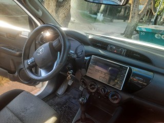 Toyota Hillux 2018 4x4 Dx DC